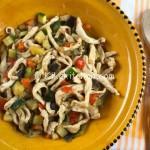 Straccetti di pollo con verdure miste. Ricetta facile